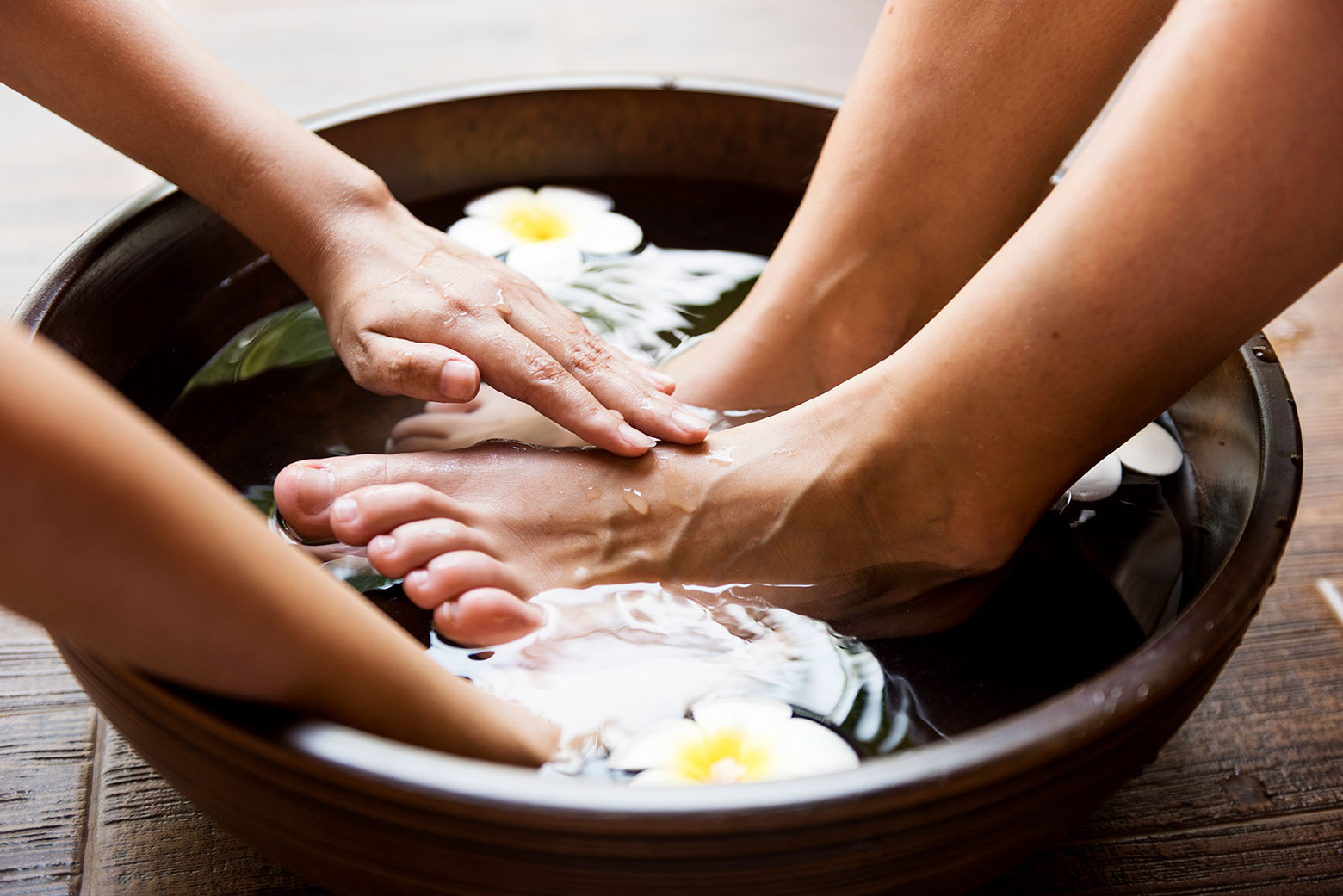 Discover the Benefits of Foot Massage and How to Give One