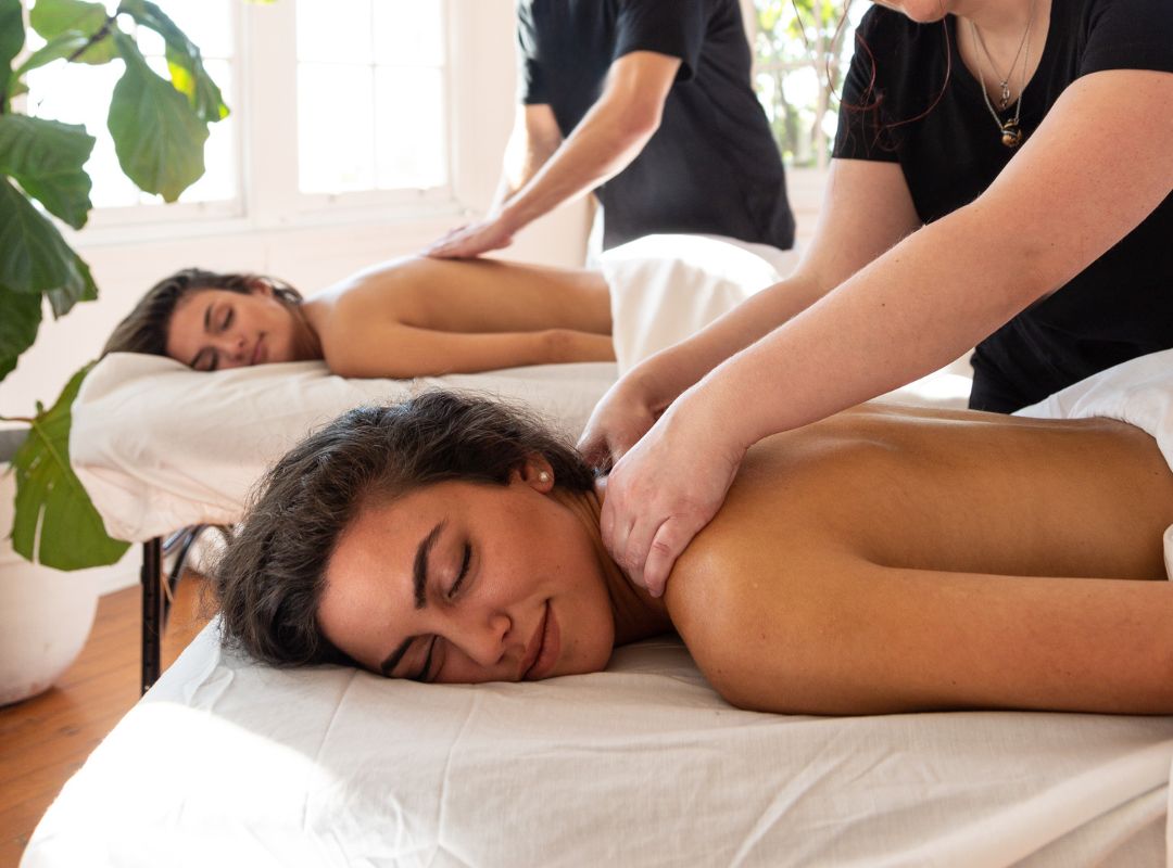 Experience Bliss Together: A Guide to Couples Massage