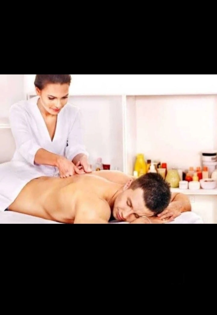 Masseuse Tipping: How Much to Tip for a Massage?