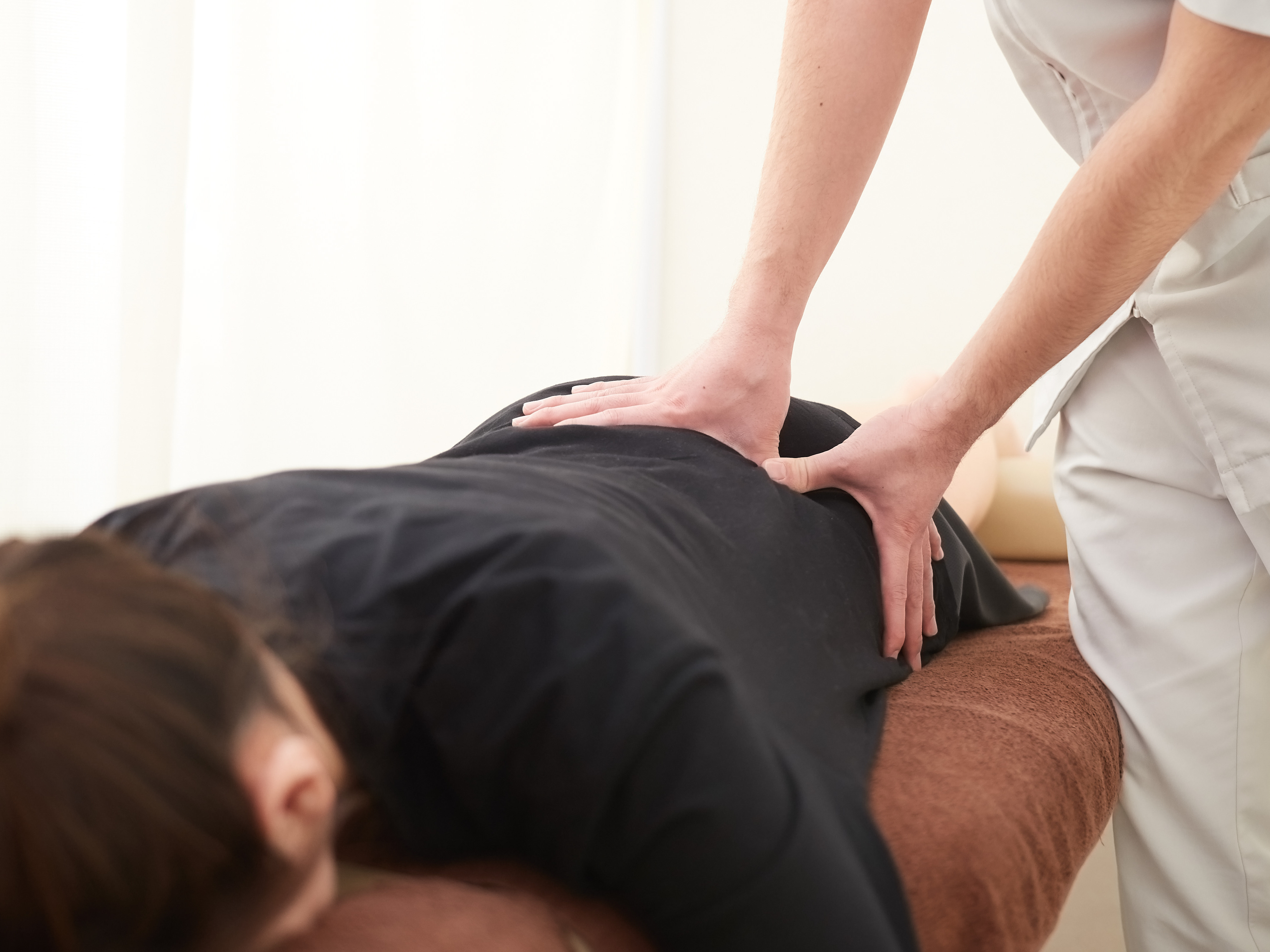 Masseuse Tipping: How Much to Tip for a Massage?